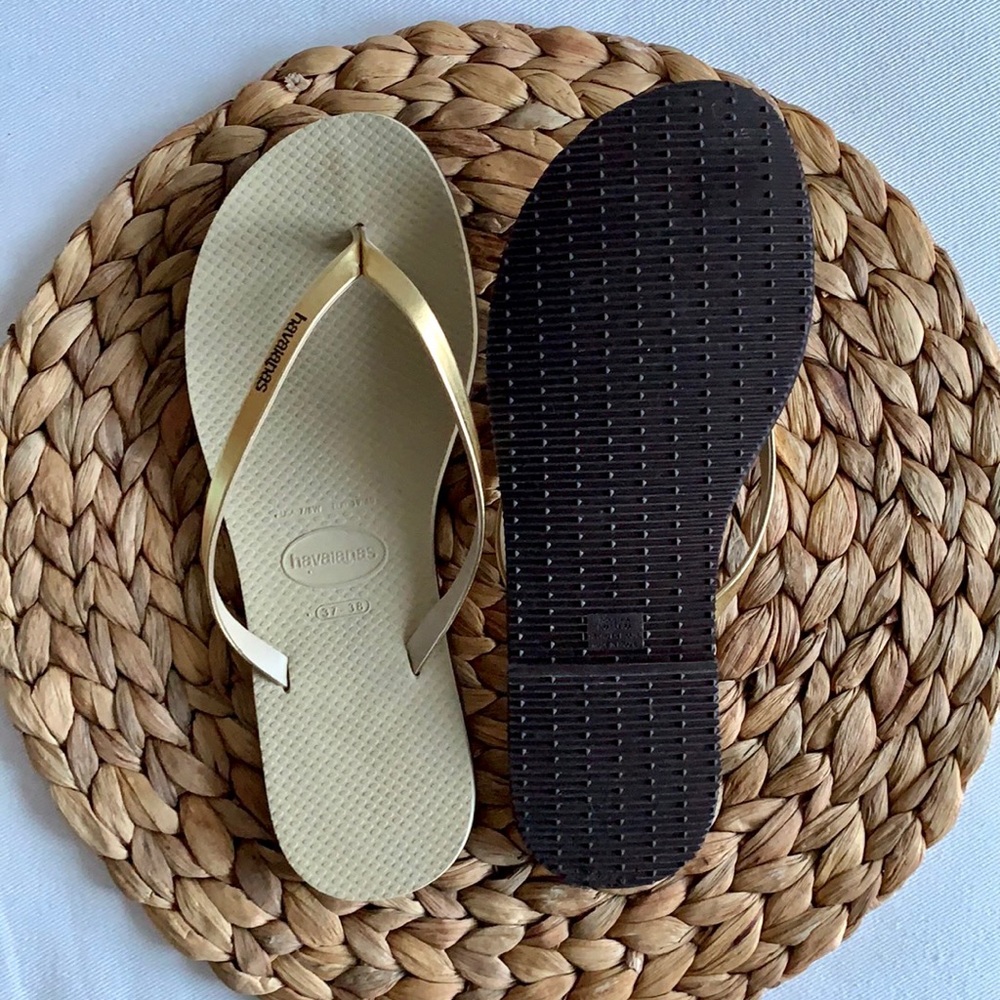 Gold Havaianas flip flops - Picture 4 of 4